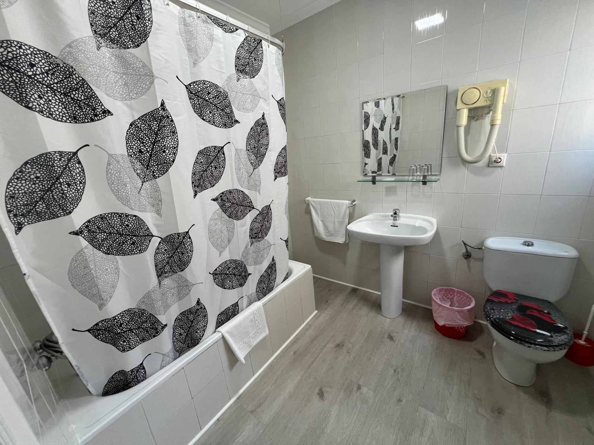Hotel Dila Велес Экстерьер фото