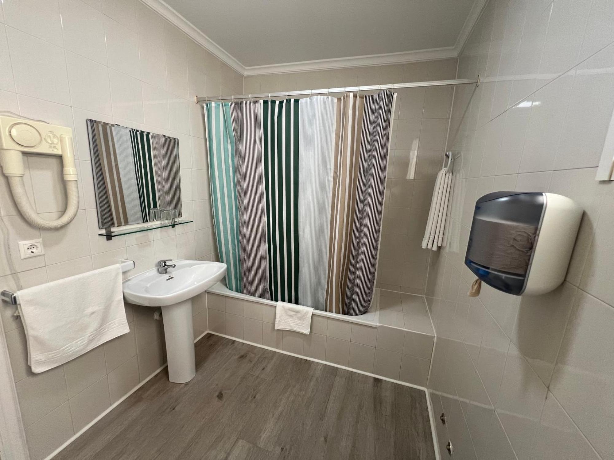 Hotel Dila Велес Экстерьер фото